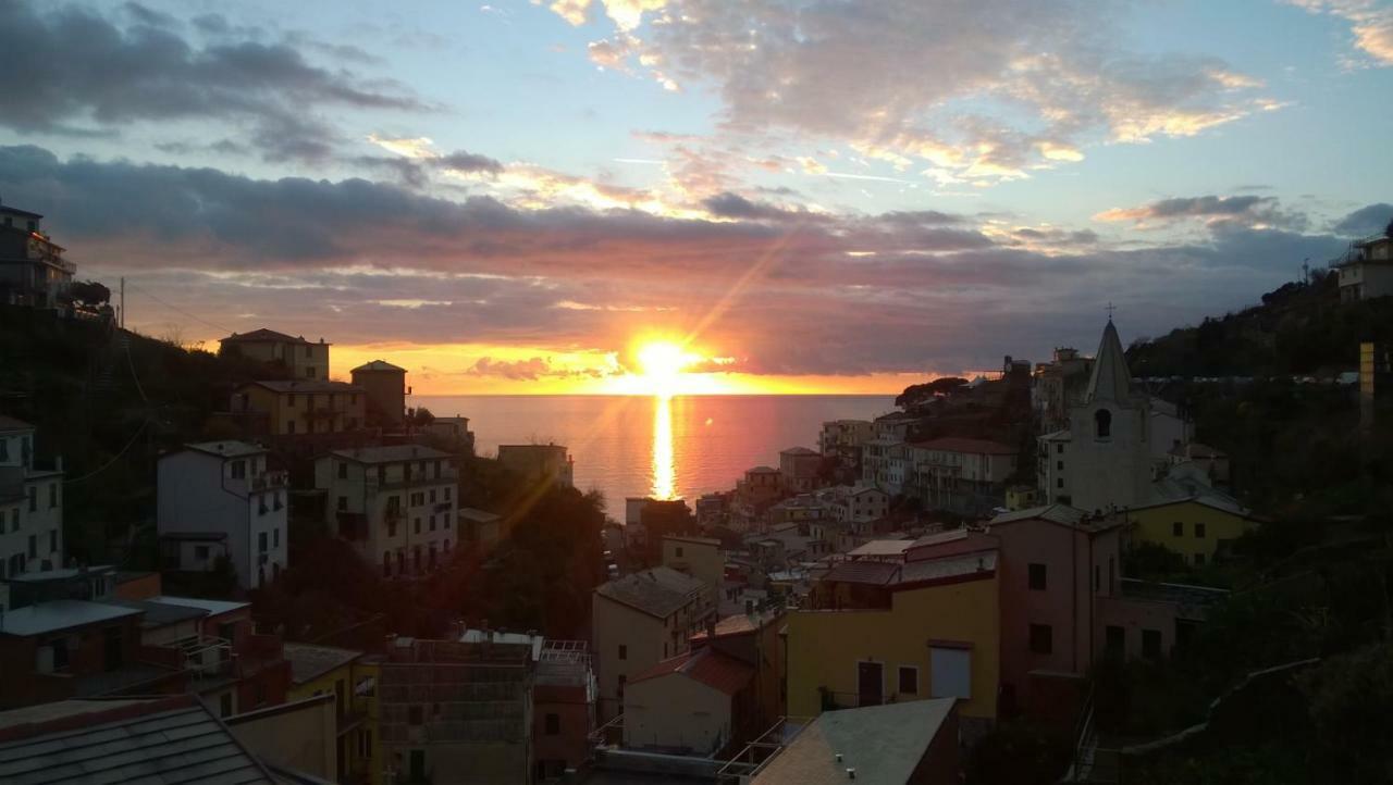 Affittacamere Fiorella Riomaggiore Esterno foto